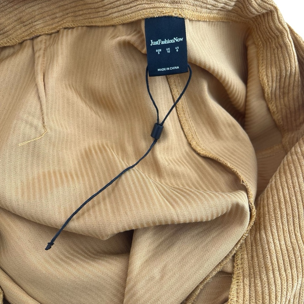 NWT High waisted relaxed fit pleated mustard yellow corduroy trousers 6 - Picture 13 of 16